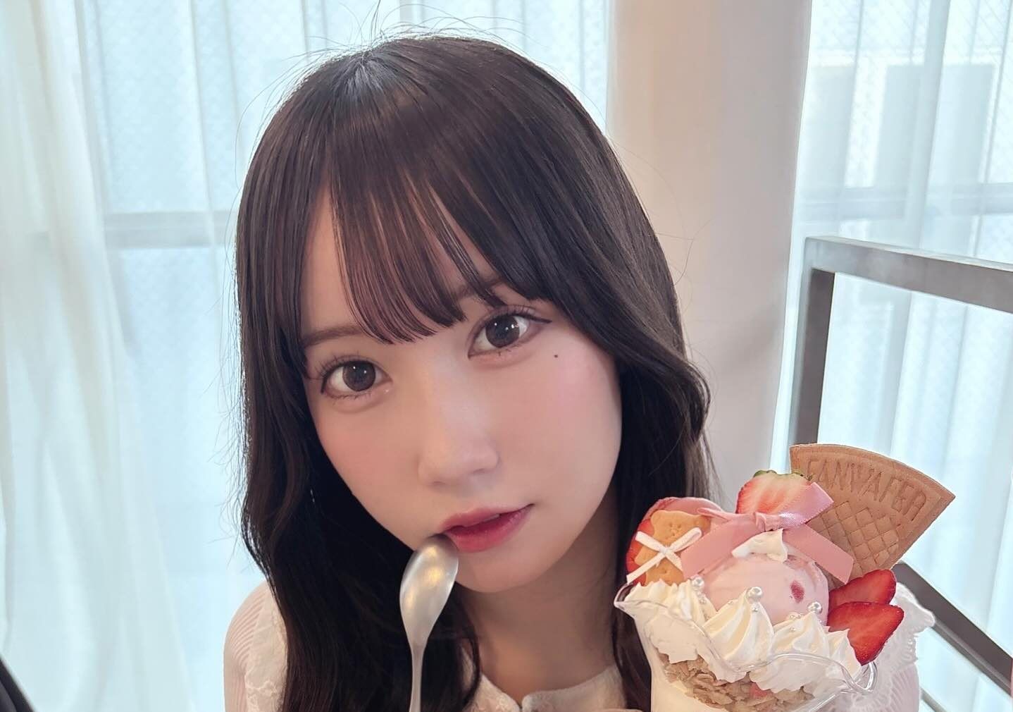 パフェを食べる大村杏さん可愛い！！