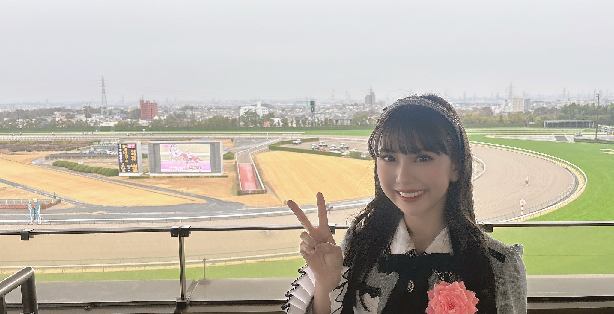 中京スポーツ杯のプレゼンターを務めた熊崎晴香さん