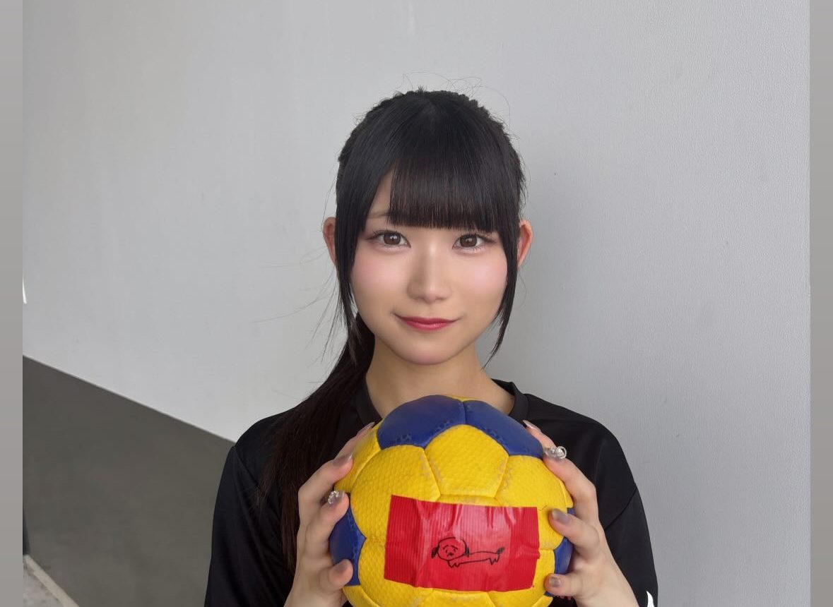 ハンドボール女子の河村優愛さんとボール遊びをしたかった西井美桜さん