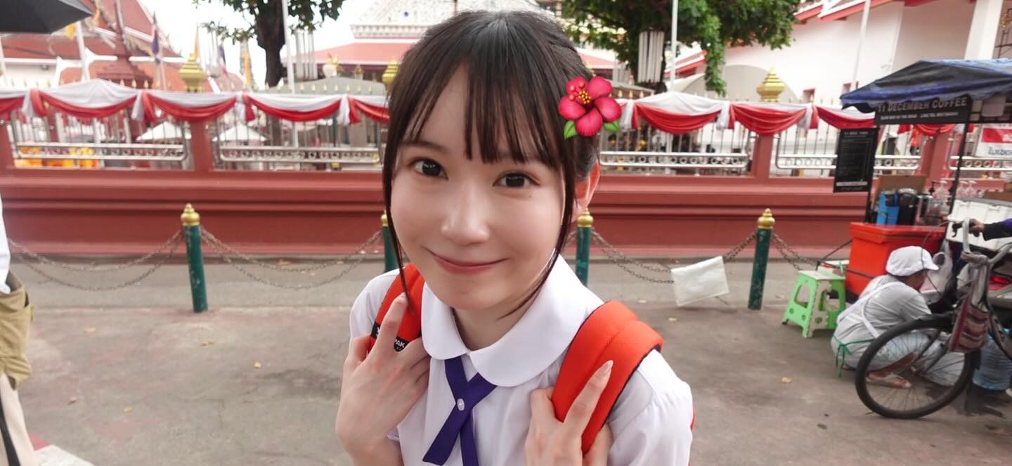 【オフショット】大村杏さん「パタヤの海綺麗だったー！」【大村杏1st写真集】