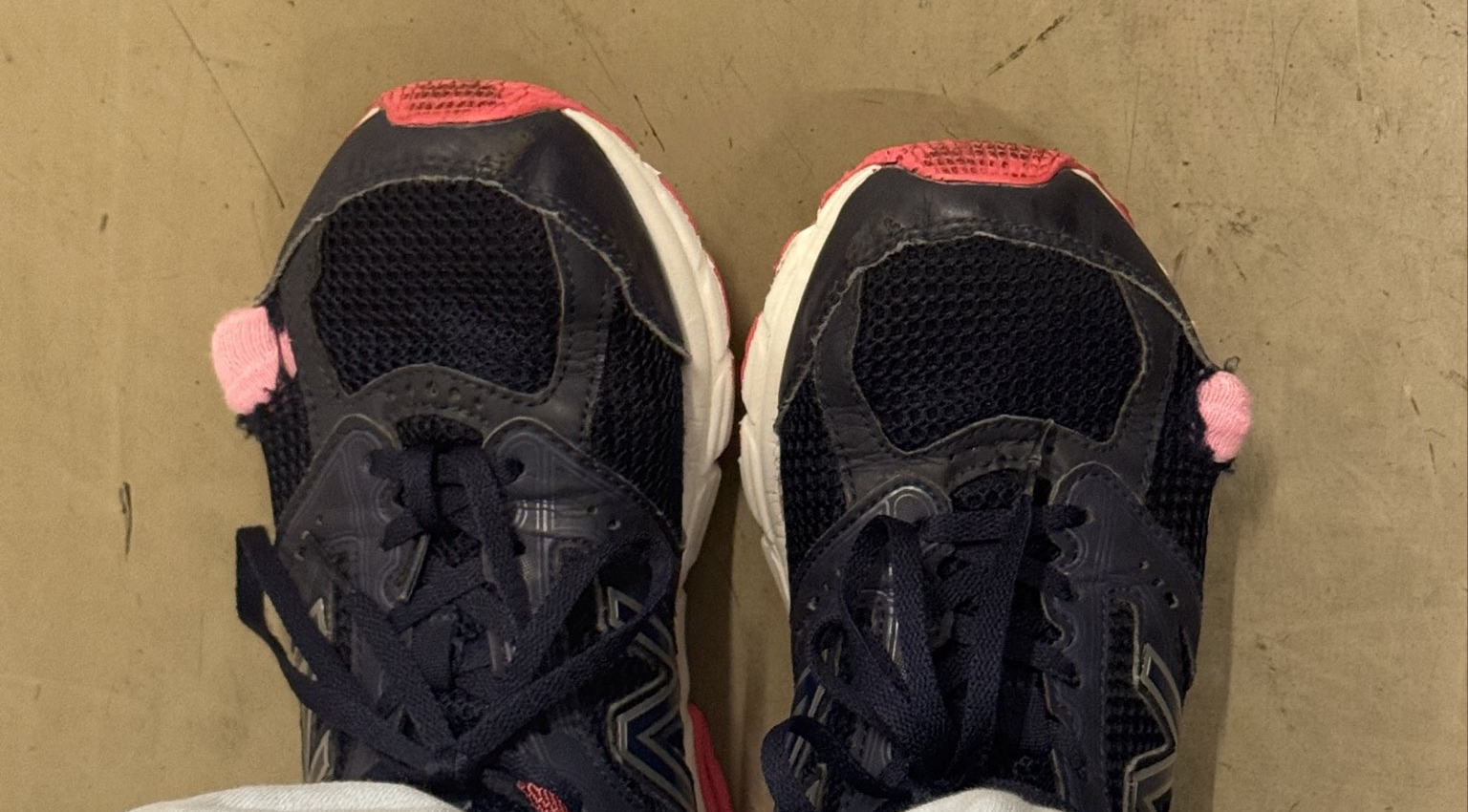 SKE48 相川暖花さん「俺の年季入りまくりレッスンシューズ。」【相川ネキ】