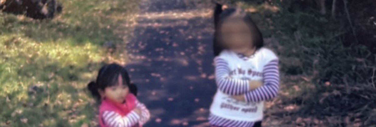 SKE48 伊藤虹々美さんの幼少期写真が可愛すぎる！2歳＆6歳（お姉さん）で『マジすか学園』を真似したポーズ